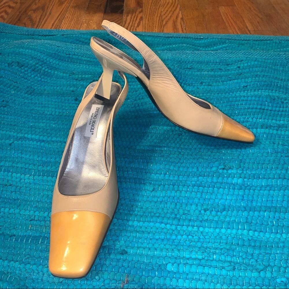 VINTAGE 80's 90's UNWORN NEW NEUTRAL BRUNO MAGLI CAP TOE SLINGBACK PUMPS 8.5N